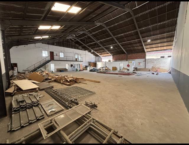 787M² WAREHOUSE TO LET IN EPPING INDUSTRIAL